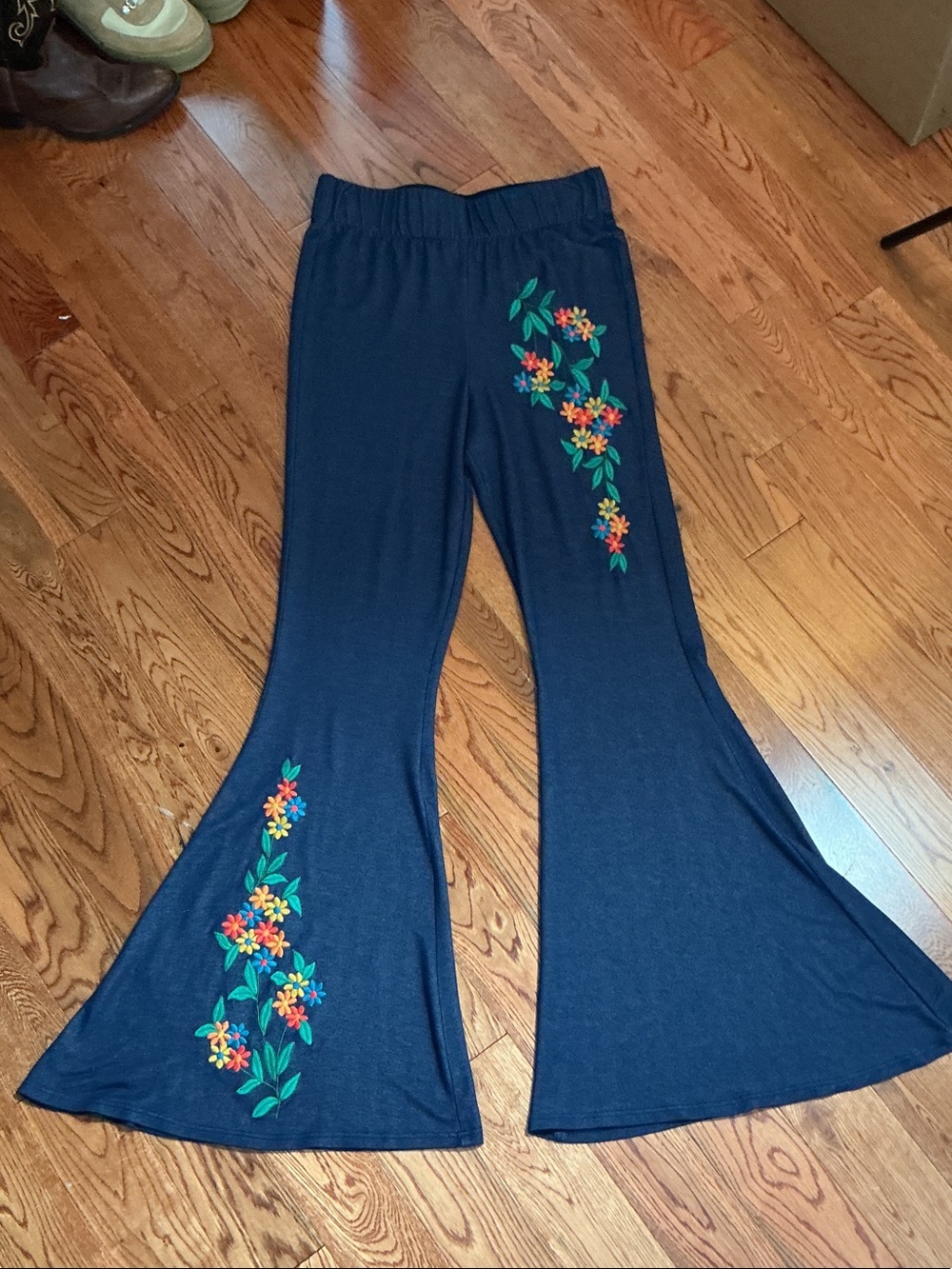 Judith March Navy Knit Pants with Green Floral Embroidery